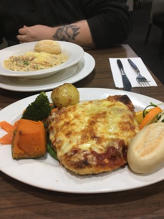 Morwell RSL - Northern Rivers Accommodation 0