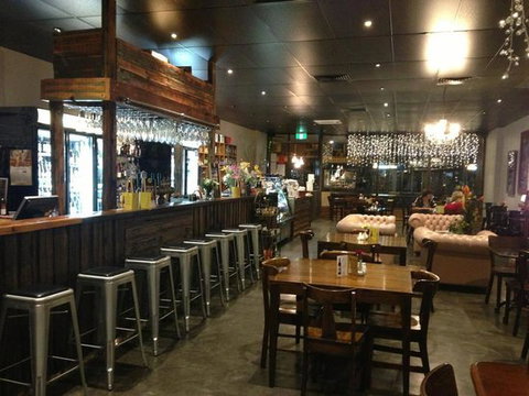 Rustik Cafe And Foodstore - Northern Rivers Accommodation 0
