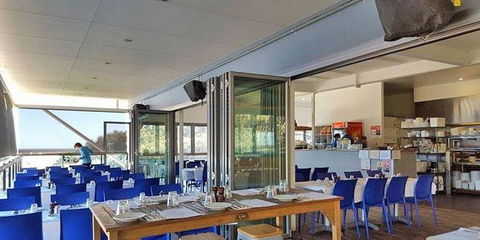 Lighthouse Beach Cafe - Northern Rivers Accommodation 19