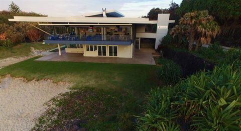 Lighthouse Beach Cafe - Northern Rivers Accommodation 21