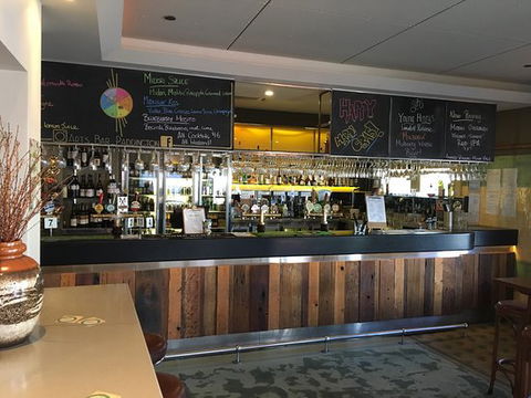 Arts Bar - Northern Rivers Accommodation 0