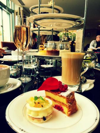 Lobby Lounge Bar - Northern Rivers Accommodation 0