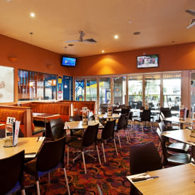 Dog & Parrot Tavern - Northern Rivers Accommodation 1
