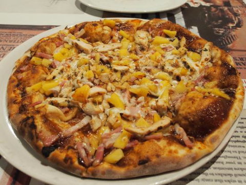 Valentino's Woodfire Pizzeria Restaurant - Northern Rivers Accommodation 0