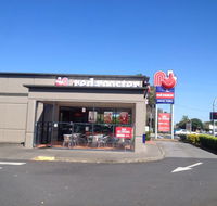Red Rooster - Northern Rivers Accommodation