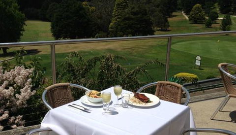 Wentworth Falls Country Club Brasserie - Northern Rivers Accommodation 0