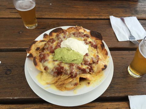 Coast Hotel Budgewoi - Northern Rivers Accommodation 0