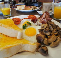 Hudsons of Dickson - Northern Rivers Accommodation