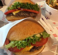 Mookie Burger  Concretes - Northern Rivers Accommodation