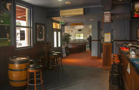 Royal Hotel Restaurant - Northern Rivers Accommodation 0