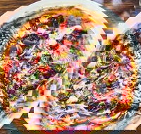 Pizza E Vino - Northern Rivers Accommodation