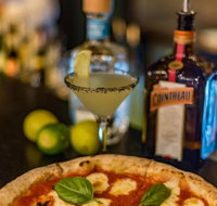 Pizzeria Violetta - Kenmore - Northern Rivers Accommodation