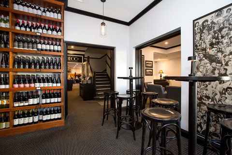 Deco Wine Bar And Restaurant - Northern Rivers Accommodation 1