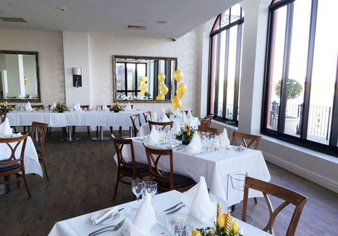 LakeFront Bistro - Northern Rivers Accommodation 18