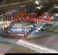 Sunny Tran Hot Bread - Northern Rivers Accommodation