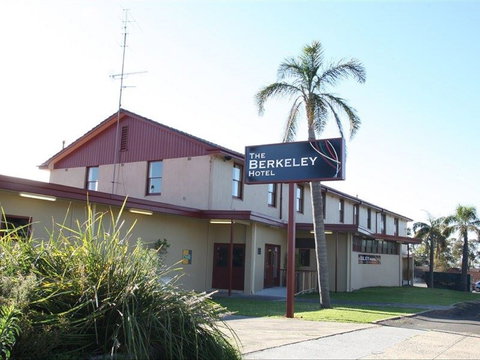 The Berkeley Hotel - Northern Rivers Accommodation 0