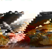 Two Friends - Northern Rivers Accommodation