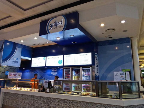 Grilled Seafood Bar - Northern Rivers Accommodation 0