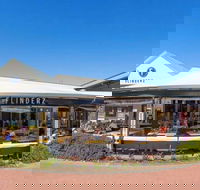 Flinderz Cafe - Northern Rivers Accommodation