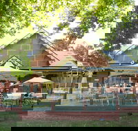 Pipers By The Lake - Northern Rivers Accommodation