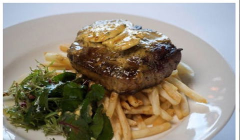 Cravings Restaurant- Hotel Delany - Northern Rivers Accommodation 0