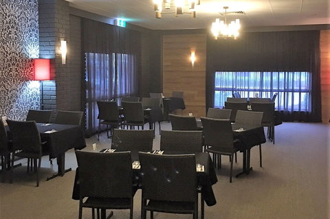 MediumRare Chargrill And Bar - Northern Rivers Accommodation 2