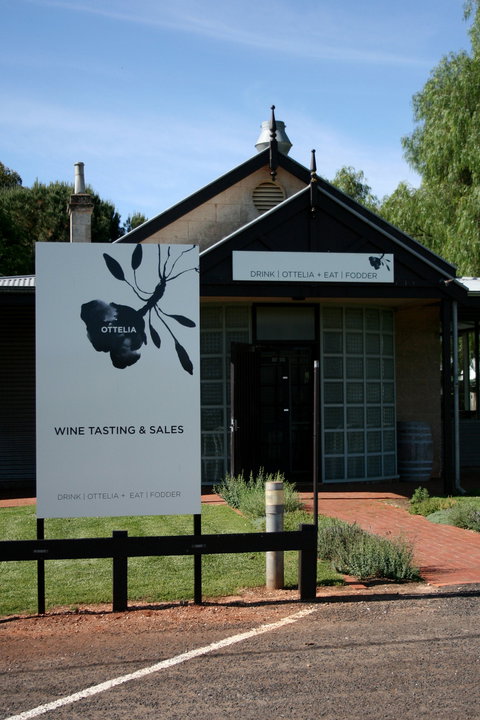 Drink Ottelia + Eat Fodder - Northern Rivers Accommodation 0