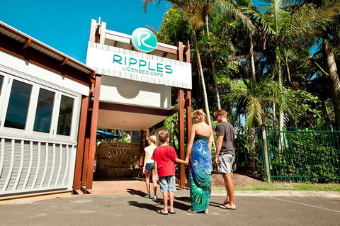 Ripples Licensed Cafe - Northern Rivers Accommodation 1