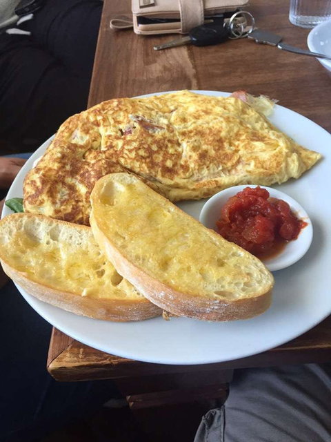 Vancouver Cafè & Store - Northern Rivers Accommodation 0