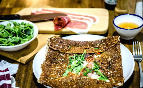 Bellas Cafe & Licensed Italian Restaurant - Northern Rivers Accommodation 4