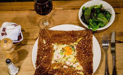 Bellas Cafe & Licensed Italian Restaurant - Northern Rivers Accommodation 5