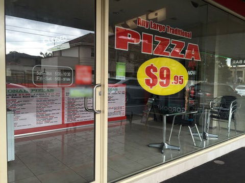 Dial A Gino's - Northern Rivers Accommodation 0
