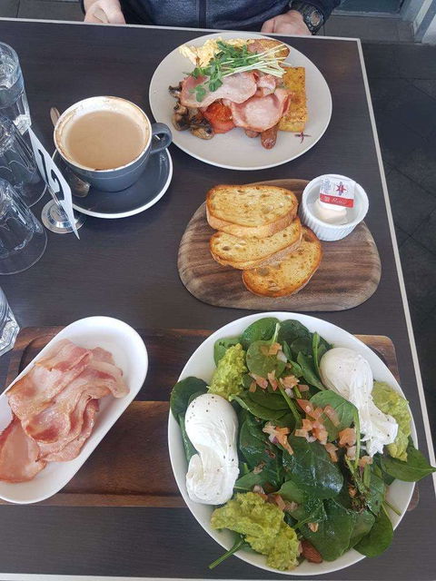 Rendezvous - Northern Rivers Accommodation 0