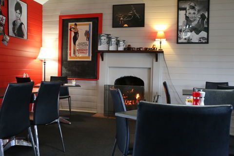 RnR's Diner - Northern Rivers Accommodation 2