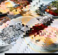 Birds of a Feather - Northern Rivers Accommodation