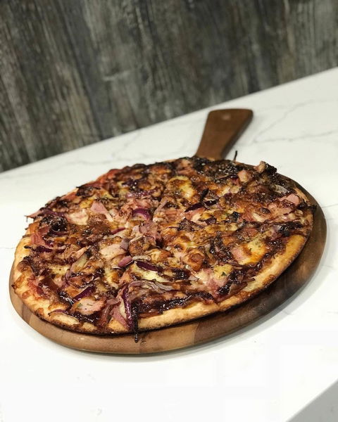 EJZ Pizza - Northern Rivers Accommodation 0