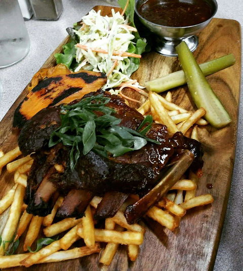 Federal Hotel Maryborough - Northern Rivers Accommodation 0