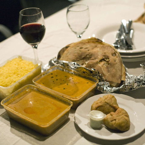 Oberois Indian Restaurant - Northern Rivers Accommodation 0
