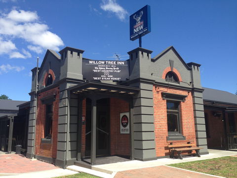 Graze Restaurant At The Willow Tree Inn - Northern Rivers Accommodation 1