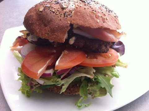 M&M Burger Bar And Take Away - Northern Rivers Accommodation 0