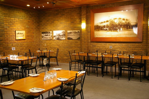 Crown Hotel Wentworth - Northern Rivers Accommodation 2