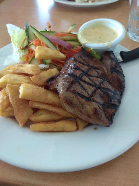 Gladstone Yacht Club - Northern Rivers Accommodation 0