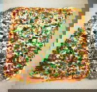 Perfect Pizza - Springfield - Northern Rivers Accommodation