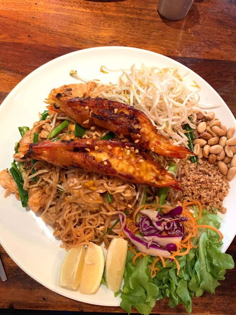 Nakhon Thai Restaurant - Northern Rivers Accommodation 0