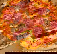 Woodfired In and Out Pizza - Northern Rivers Accommodation