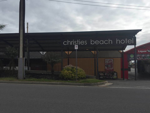 Christies Beach Hotel - Northern Rivers Accommodation 0