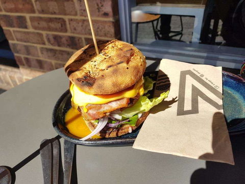 V Burger Bar - East Victoria Park - Northern Rivers Accommodation 0