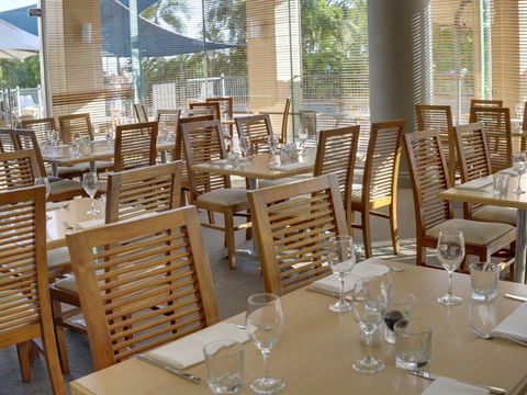Finz Restaurant And Bar - Northern Rivers Accommodation 2
