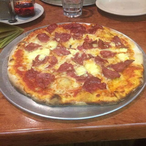 Mancini Woodfire Pizza - Northern Rivers Accommodation 0