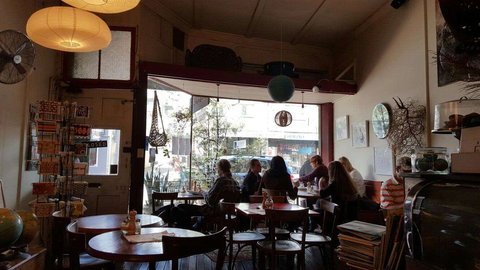 One Earth Cafe - Northern Rivers Accommodation 0